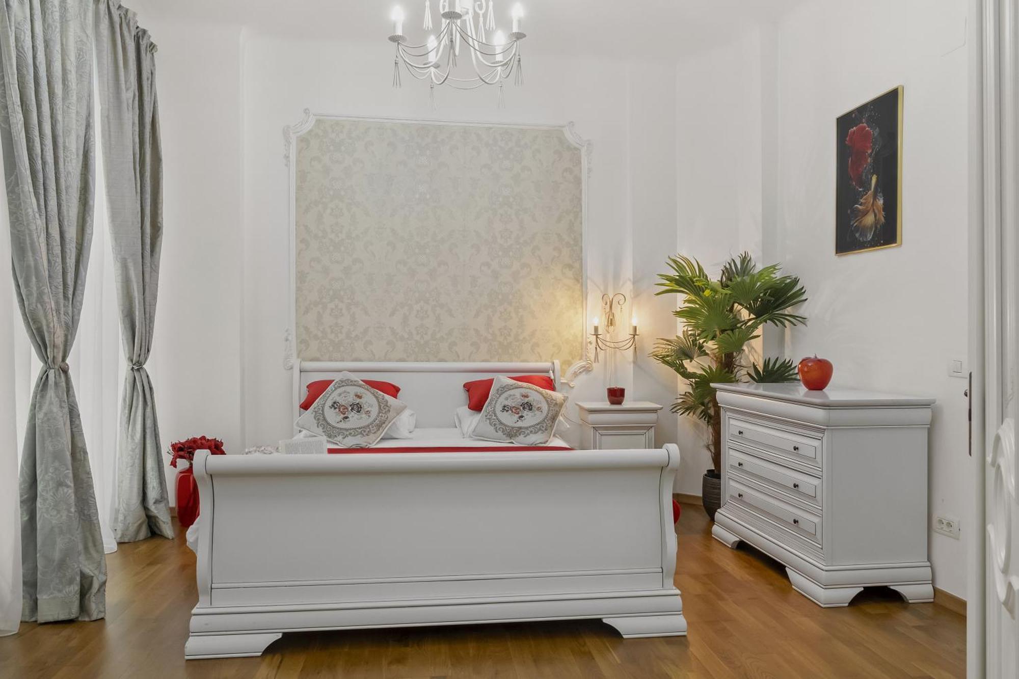 Sweet Luxury Three Rooms Apartment City Center Universitate Букурещ Екстериор снимка